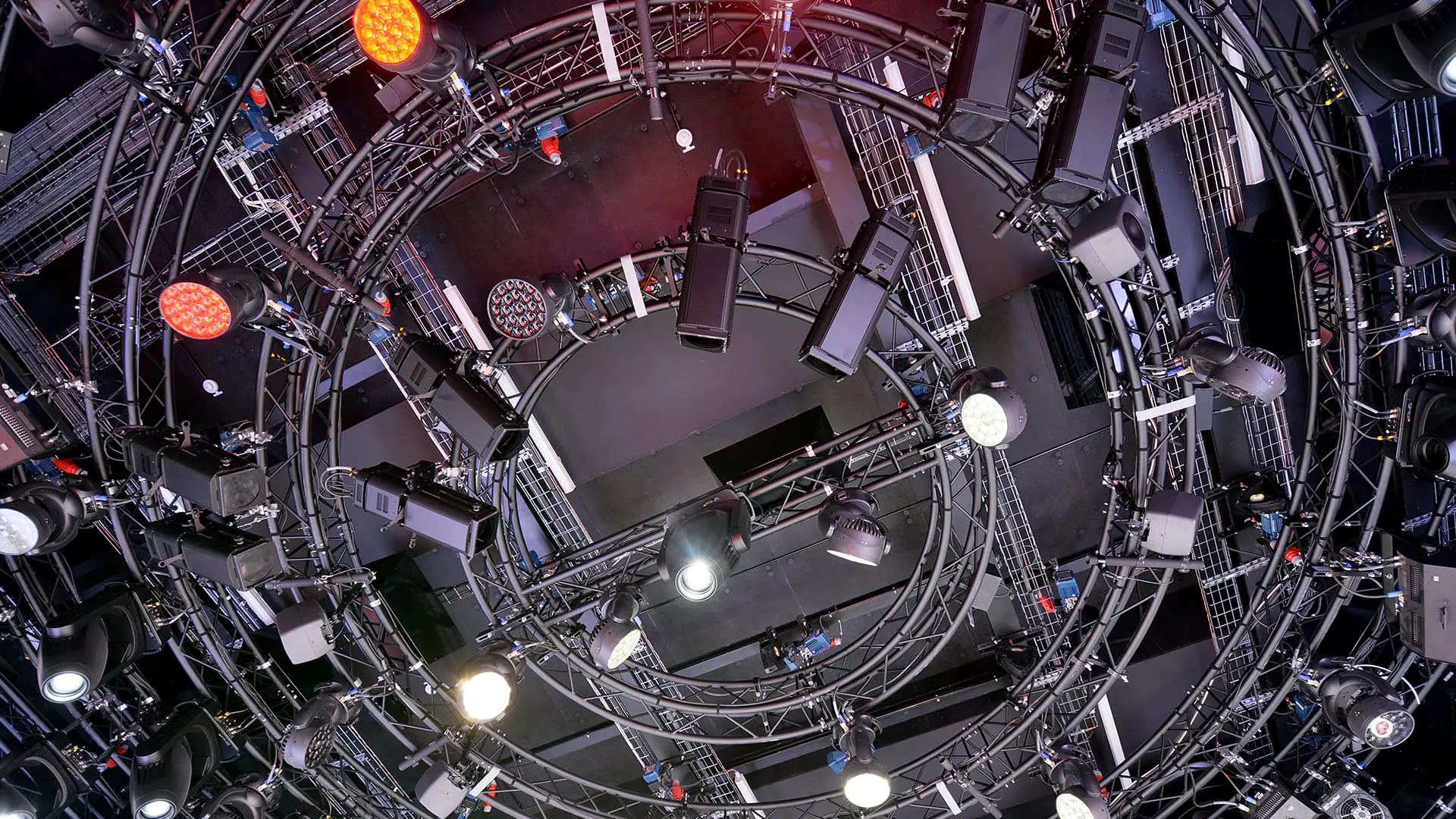 TV Studio profilo-led-200