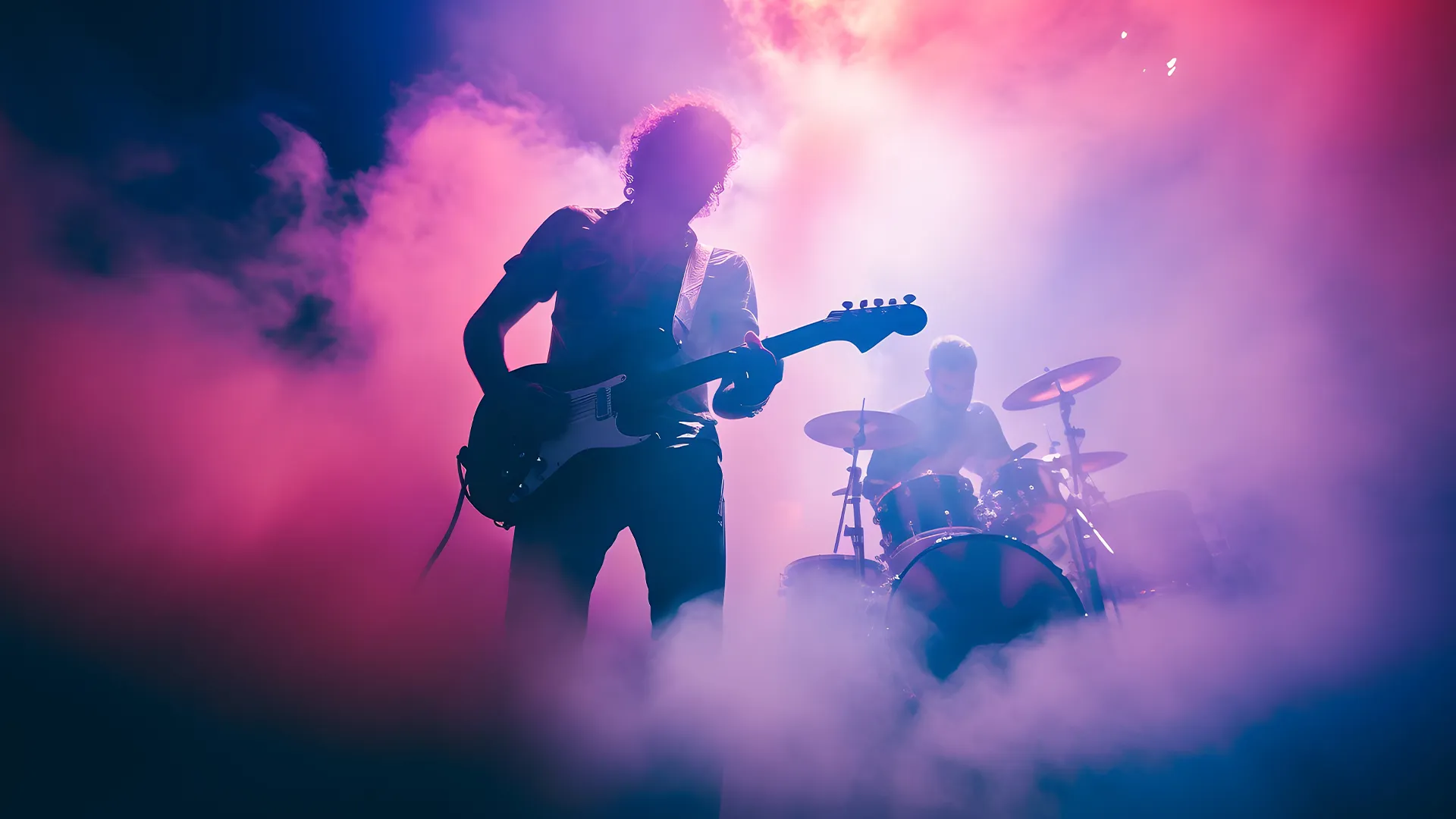 TENORE 3 HQS guitarist